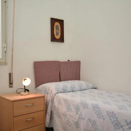 2 Bedroom Pet Friendly Home In Comiso 코미소